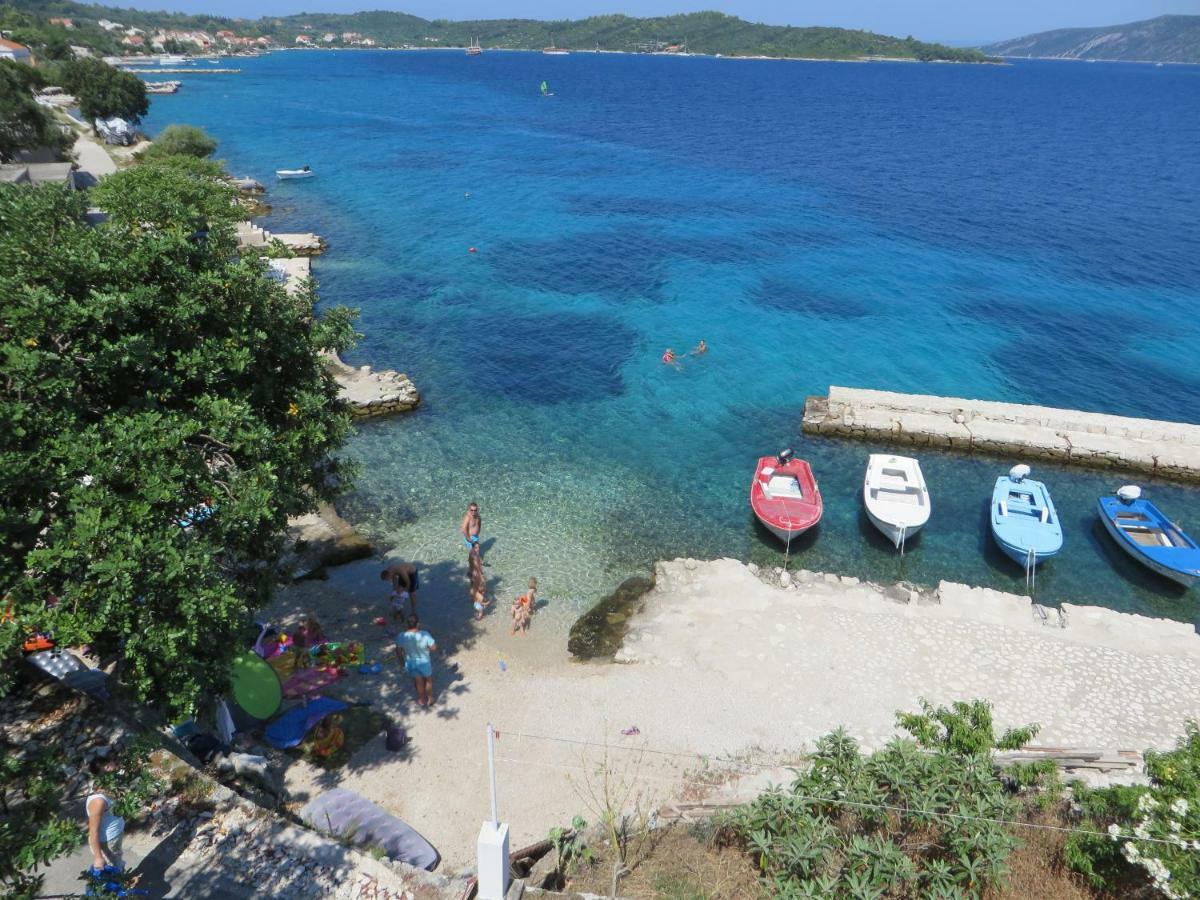 I&J Relaxing Beach Apartments Račišće Bagian luar foto